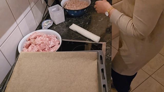 принесли мы ёлочку домой/самса по германски/манты на заморозку смотреть онлайн