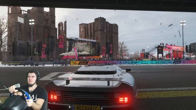 НАШЕЛ РЖАВУЮ МАШИНУ в ЗАБРОШЕННОМ ГАРАЖЕ - ЧТО ЭТО? FORZA HORIZON 4 + РУЛЬ смотреть онлайн