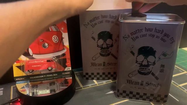 T1 VW BUS PANEL | OIL CAN | SCHUCO x TARMAC | 1:64 | MEAN STREET смотреть онлайн