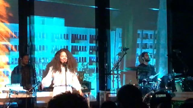 Joy Denalane - "geht jetzt " (short clip) live @ Gibson Frankfurt смотреть онлайн