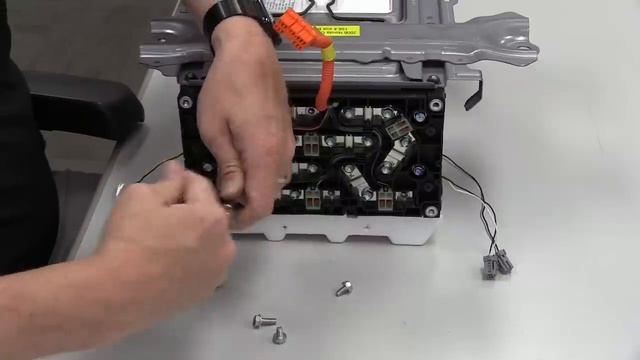 Honda IMA Hybrids Part 2 - HV Battery and Battery Junction Board