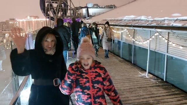 НА КРЫШЕ ЦДМ НА ЛУБЯНКЕ, ВЕТРОДУЙ! НО КРАСИВО смотреть онлайн