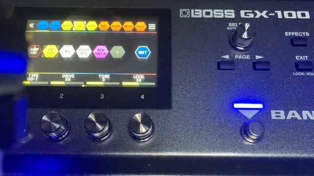 The Boss GX-100 , adding effects into the chain! смотреть онлайн