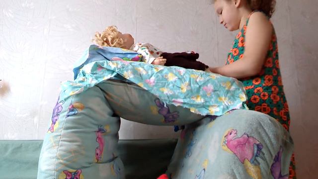 Пеленания Макса смотреть онлайн