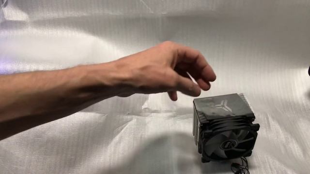 Кулер для процессора QUBE QB-OL1400 смотреть онлайн