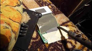 Восстанавливаем клеёный шлейф на ЖК дисплее