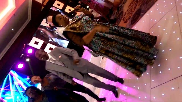 Yvonne Chaka Chaka - Minet Uganda смотреть онлайн