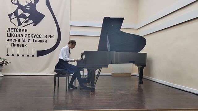 Подколзина Валерия 1. В. Коровицын "У вечного огня" 2. Э. Градески "Мороженое". смотреть онлайн