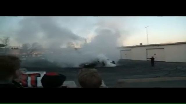 Volvo 740 Spränger Däck På Elmia 2011 смотреть онлайн