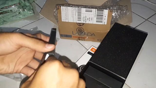 Unboxing JBL Free X смотреть онлайн