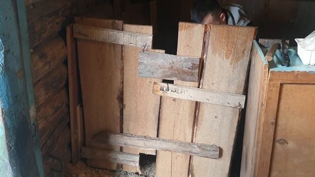 Трёшка для Коз. Оживили старый сарай. смотреть онлайн
