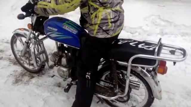 Катаемся зимой на мопеде Альфа смотреть онлайн