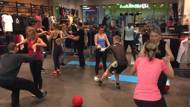 Открытые уроки Reebok