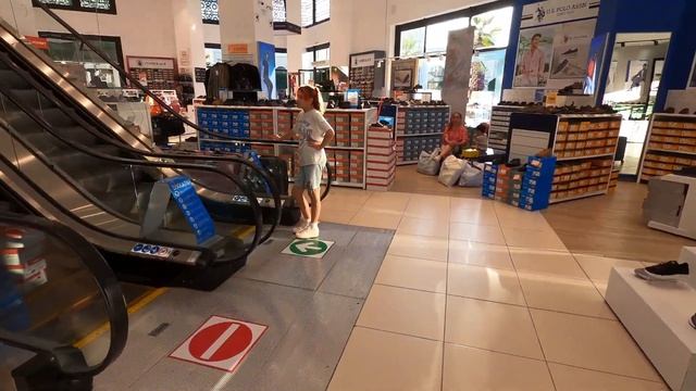 Турецкий ШОППИНГ !!! Цены приятно радуют!!! Выбор ОГРОМНЫЙ!!! Но МИР уже не принимают((( смотреть онлайн