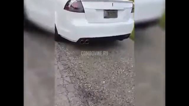 Вот это выхлоп Mitsubishi / Смотреть всем смотреть онлайн