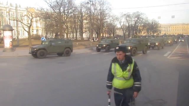 Военная техника на Дворцовой смотреть онлайн