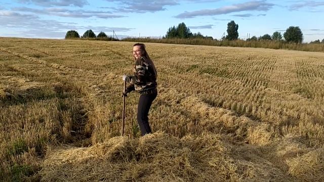 Девушка за рулем в деревне смотреть онлайн