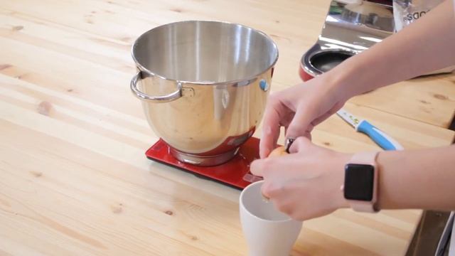 Видео мастер-класса "Рецепт айсинга". Рецепт приготовления глазури для пряников смотреть онлайн