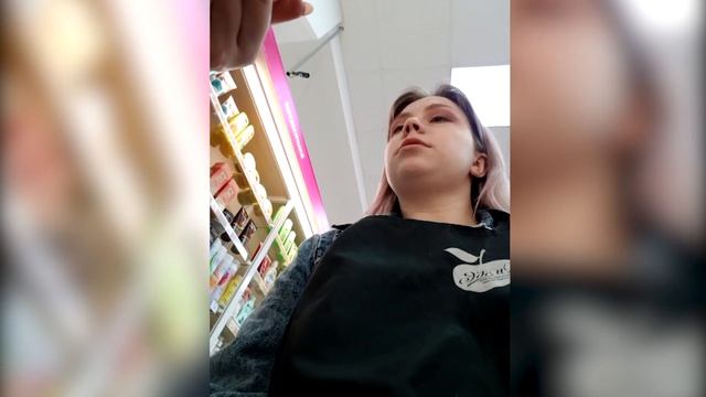 СДЕЛАЛИ МАКИЯЖ БЕСПЛАТНО. ХОДИЛА К ВИЗАЖИСТУ. ТРЕШ? смотреть онлайн