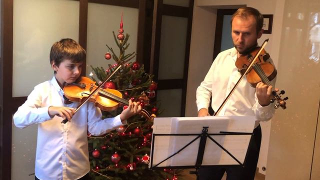 Shchedryk - Carol of the Bells for two violins with piano accompaniment смотреть онлайн