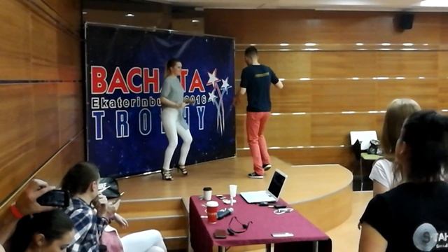 Bachata Footwork / Андрей и Анна / Bachata Trophy 2016 смотреть онлайн