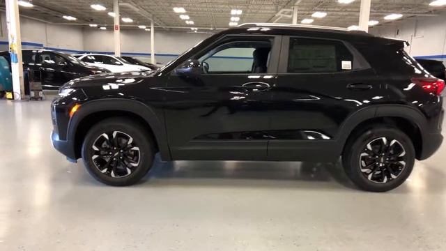 2023 Chevrolet TrailBlazer Lake Bluff, Lake Forest, Libertyville, Waukegan, Gurnee, IL C5017 смотреть онлайн