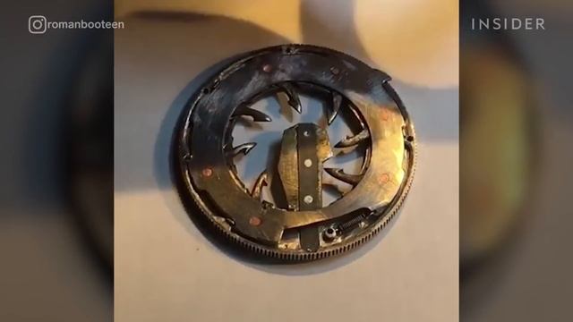 Coins Have Hidden Booby Traps And Secret Levers | Insider Art смотреть онлайн