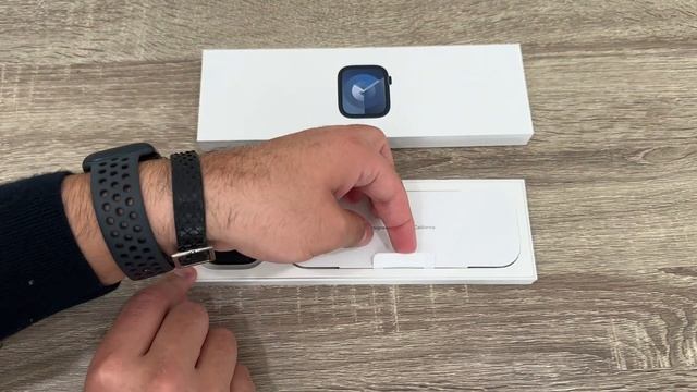 Apple Watch Series 9 Nike Unboxing: Midnight