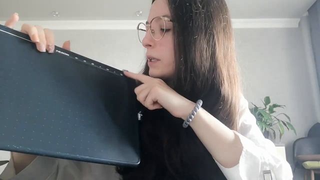Huion HS611. Распаковка смотреть онлайн