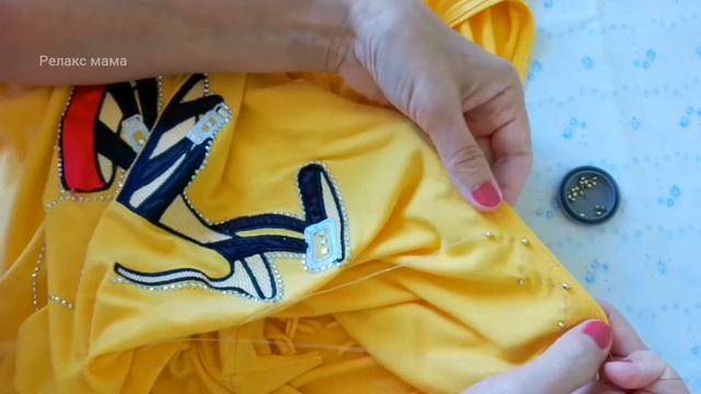 Как уменьшить горловину, растянутый ворот на майке, кофте. Почему оттопыривается , лайфхак с одеждо смотреть онлайн