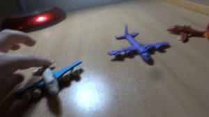 Боинг 747 и Боинг 737 из пластилина
