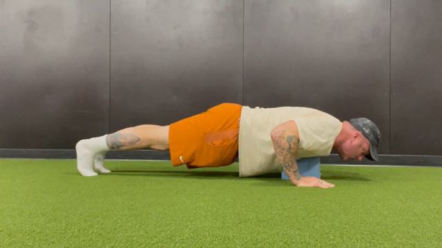 6" Yoga Block Push Up смотреть онлайн