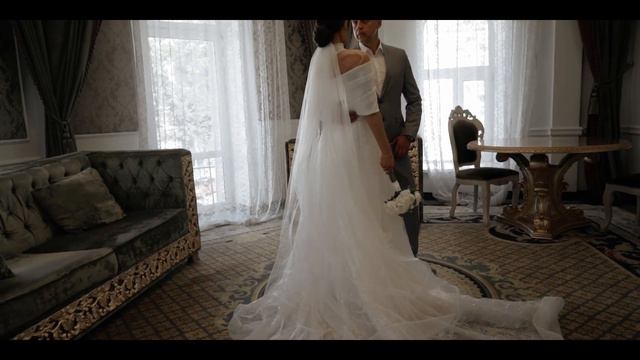 Royal Grand Hotel смотреть онлайн