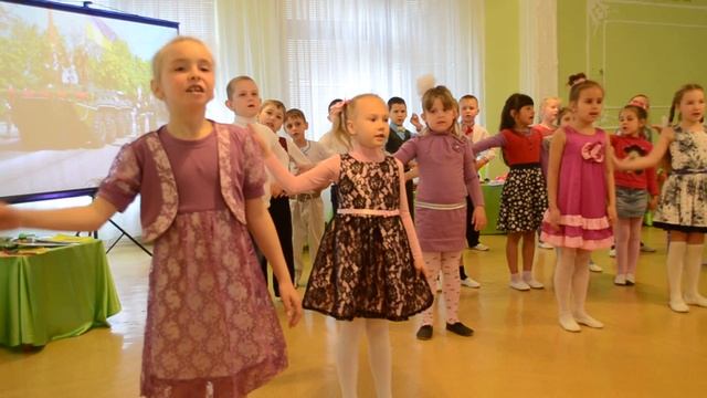 Песня "Желаем счастья и добра!", праздник "День Победы", детский сад смотреть онлайн