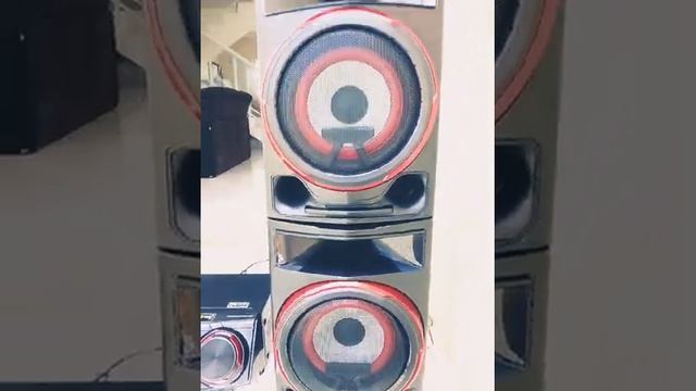 LG Cj87 Segura o Bass ? смотреть онлайн