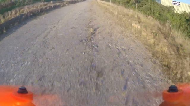 FPV Six blade props along road under construction смотреть онлайн