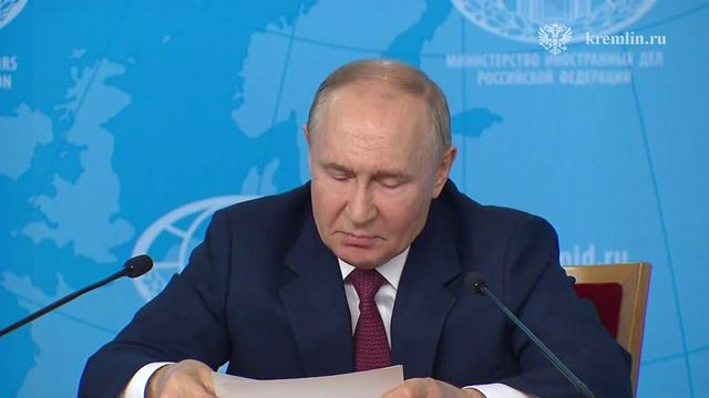 Глава Российского государства озвучил условия для начала мирных переговоров с Украиной Мы готовы се смотреть онлайн