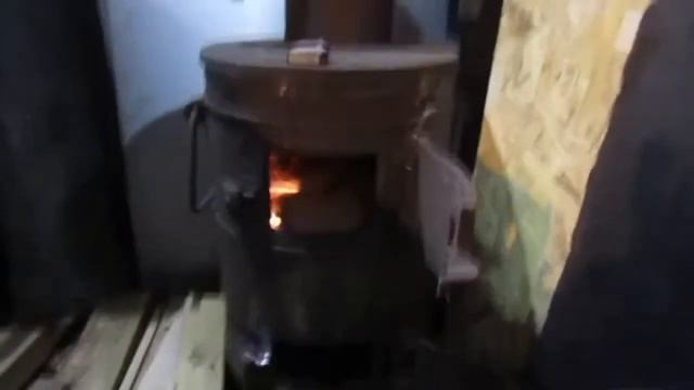 Буржуйка Огонь в работе.RUSSIA смотреть онлайн