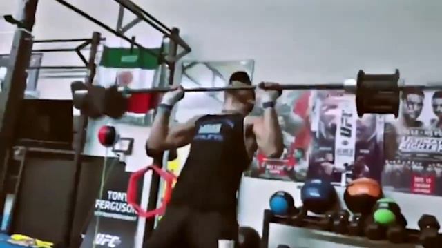 Тони Фергюсон пытается получить травму в течение 2 минут смотреть онлайн