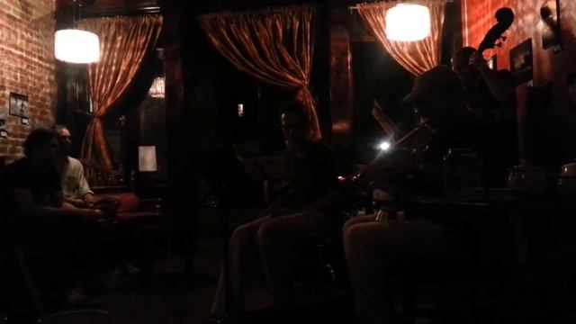 5 ft 2 (out) смотреть онлайн