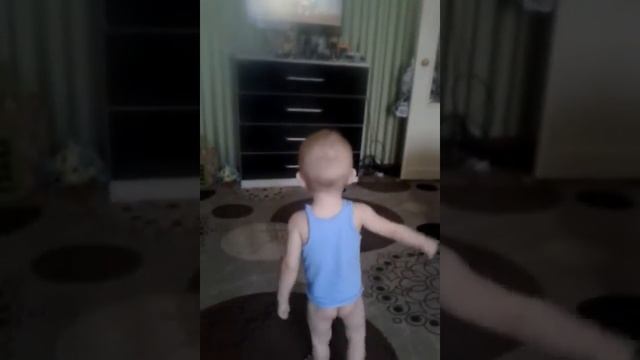 Танец маленьких утят. Смешное смотреть онлайн