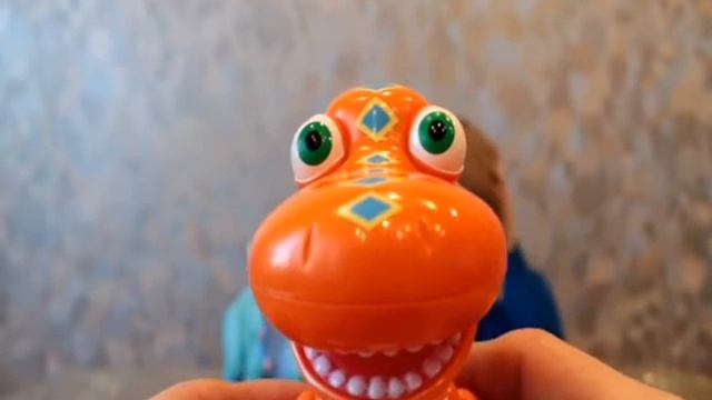 Интерактивная игрушка.Обзор Динозавров.Тэнк и Бадди. смотреть онлайн