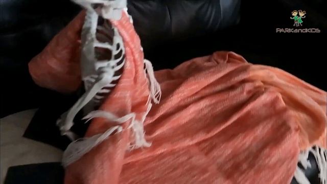 Halloween 2017 For Kids and Skeleton Funny Haunting | Children React смотреть онлайн