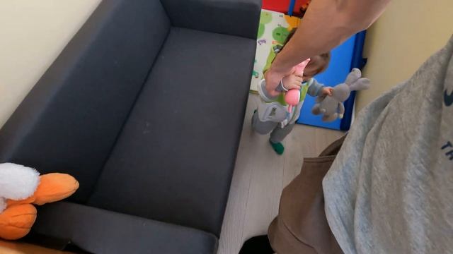 03.03.23 Ребенок балуется на столе, Брать ли кредит... Ребенок балуется в квартире смотреть онлайн