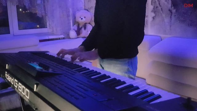Roland G800. Станция 1996 г.в. А не уступает многим синтезаторам) Interstellar theme. смотреть онлайн