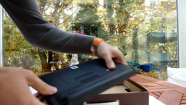 Asus Eee PC X101 Unboxing смотреть онлайн