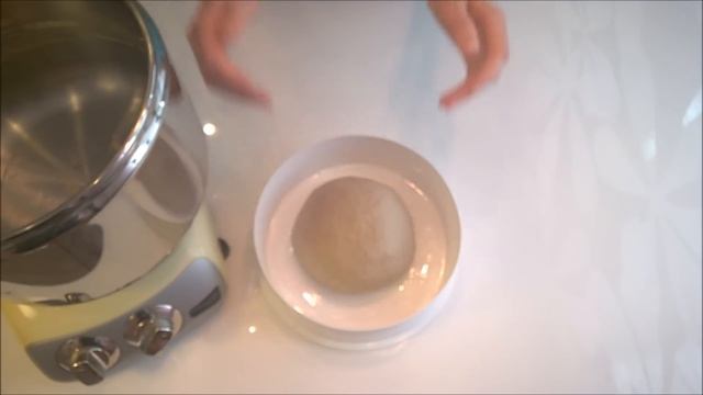 Хлеб столичный и "планетарный" миксер Ankarsrum AKM6220 Assistent. смотреть онлайн