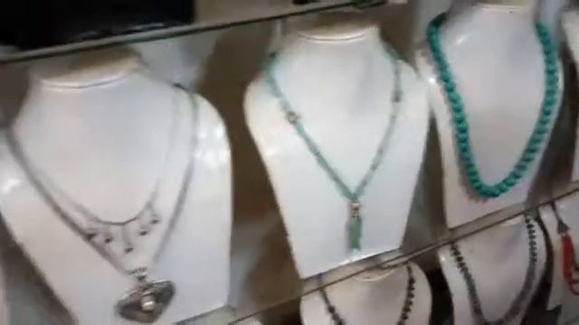 Рынки и магазины Гоа. Цены на украшения. смотреть онлайн