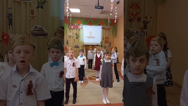 Минута молчания// "Реквием "( отрывок) Р. Рождественский подг.гр. "Капелька "- музрук Иванова Т.В. смотреть онлайн