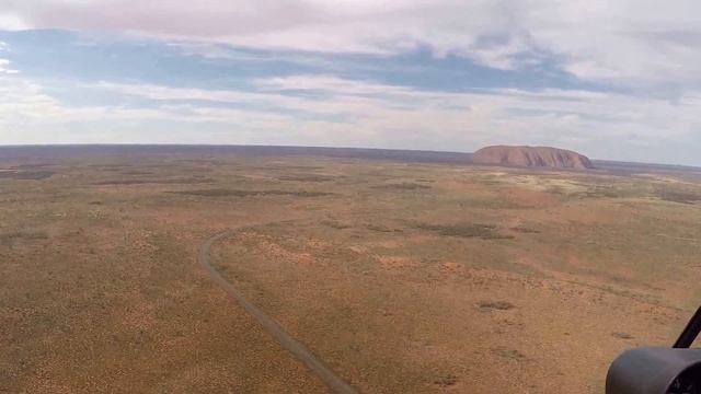 Helicopter tour Uluru/Ayers Rock, Australia смотреть онлайн